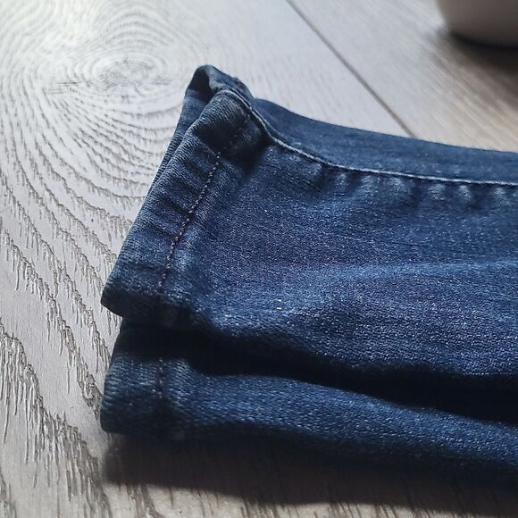 Express Hyper Stretch Skinny High Rise jeans, Size 6 Regular - Picture 3 of 7